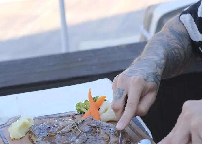 Flora غومْبيت