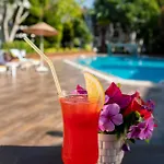 Hotel Flora 3*