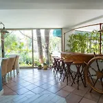 Flora Hotel 3*