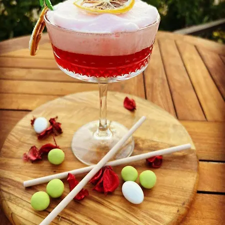 弗洛拉酒店 酒店