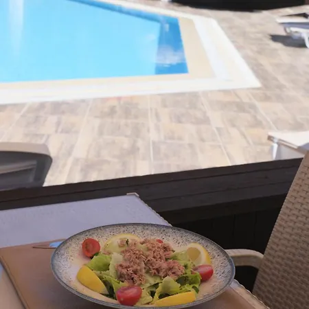 Hotel Flora Gümbet