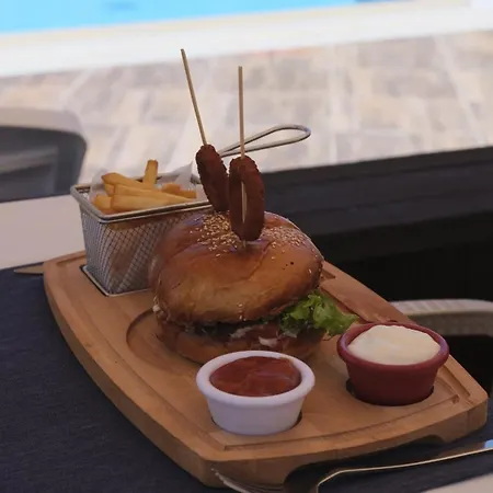 Flora Hotel Gumbet
