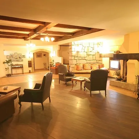 Flora Hotel 3*