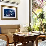 Flora Otel Gümbet