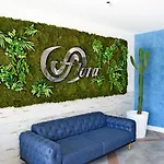 Otel Flora 3*