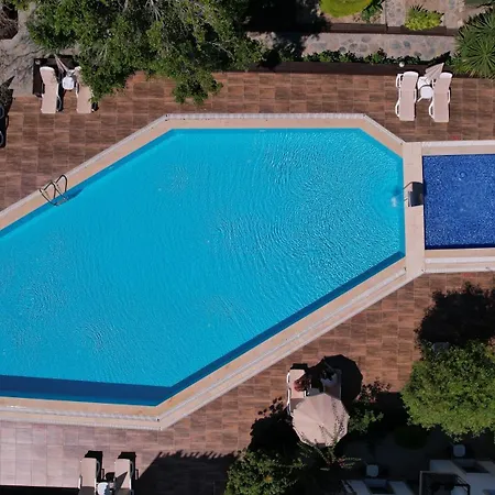 Flora Otel 3*